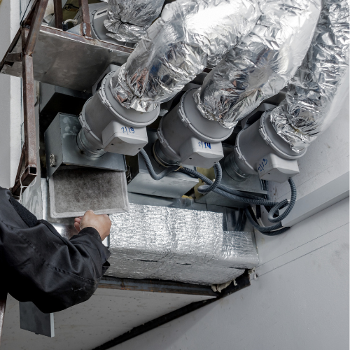Bild på ventilation under rengöring